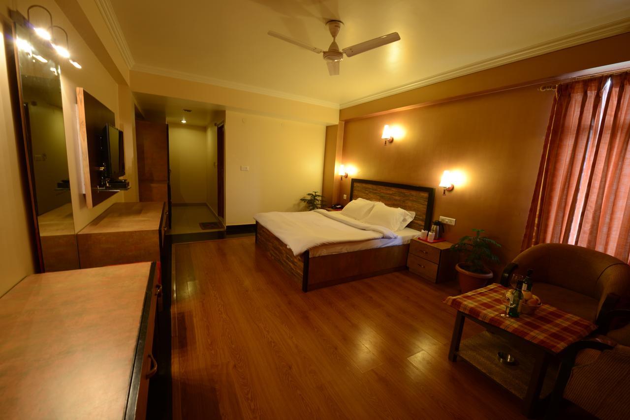 Hotel Park Paradise Manali Manāli Esterno foto