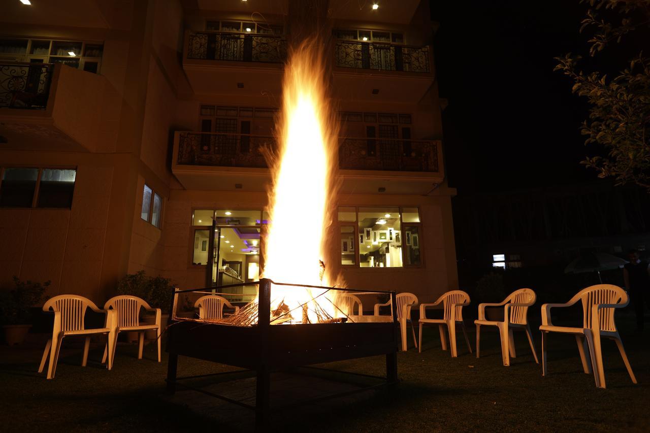 Hotel Park Paradise Manali Manāli Esterno foto